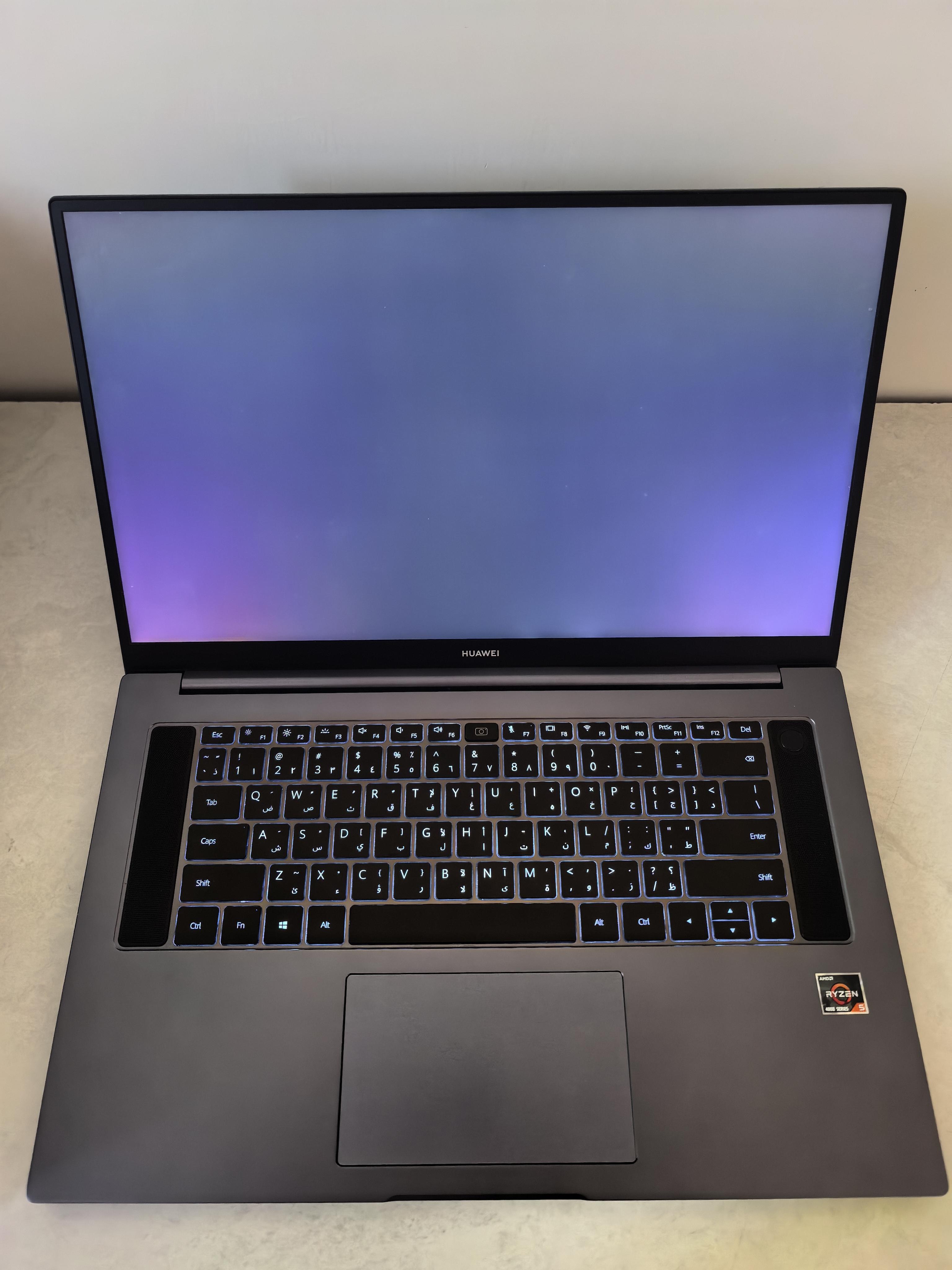 MateBook D 16 screen